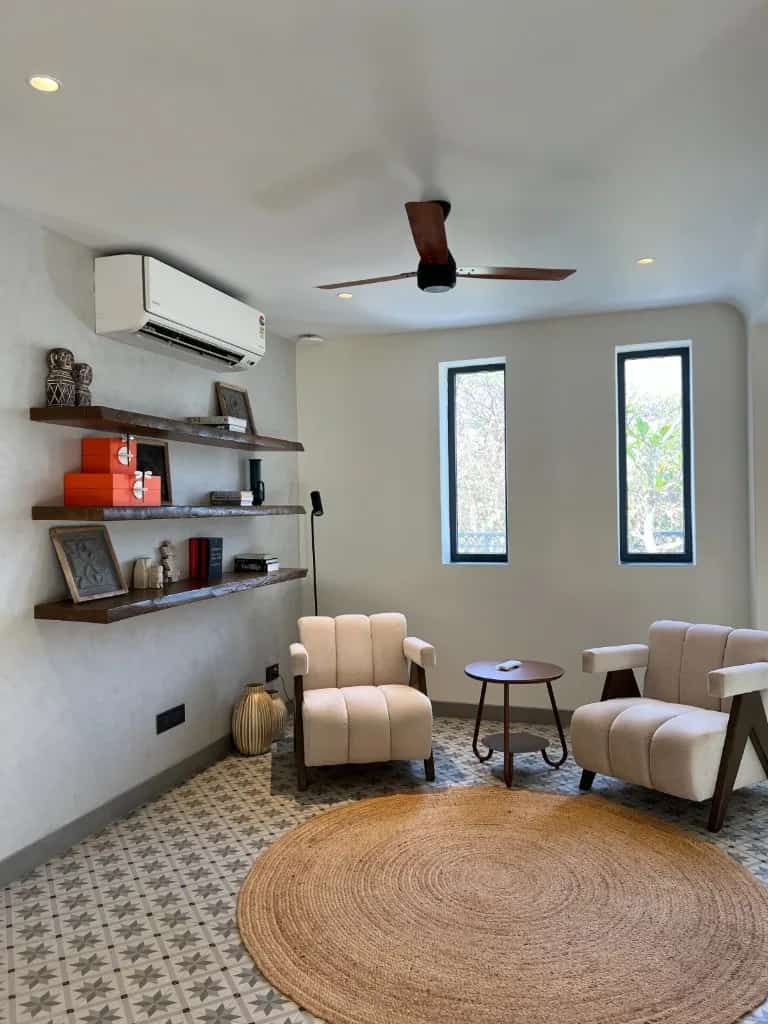 Dining hall and stair in a Pilerne villa.